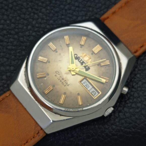 Vintage 1973 Orient Automatic Mens Silver Watch W/daydate & Gold accents - Picture 5 of 7